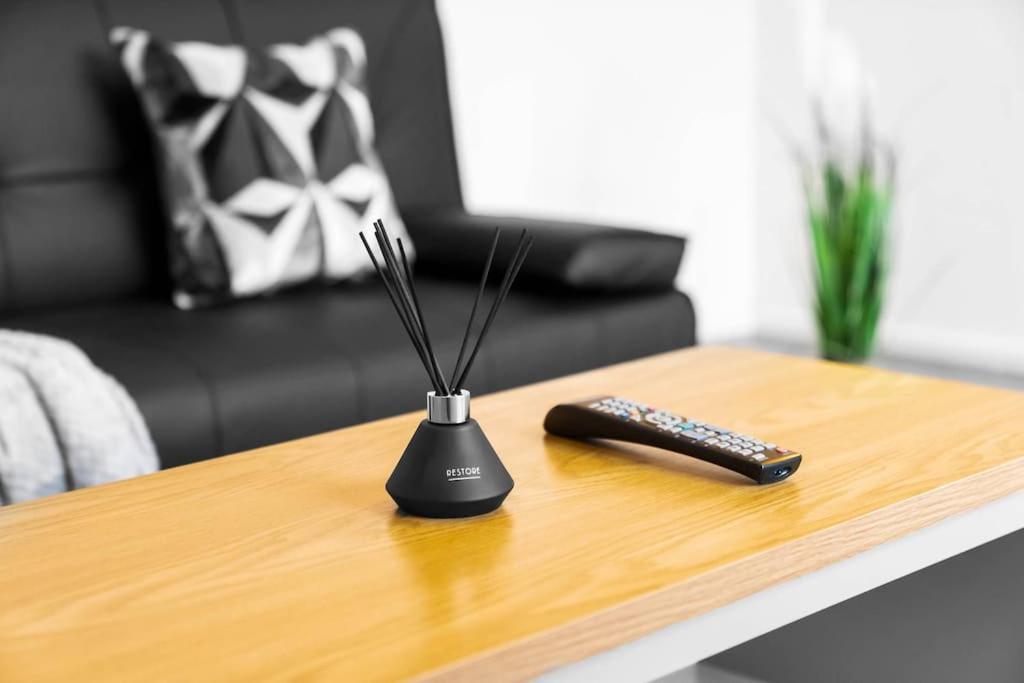 Вилла Jlr,Nec,B'Ham Airport,Entire House,Wi-Fi,Netflix Бирмингем Экстерьер фото
