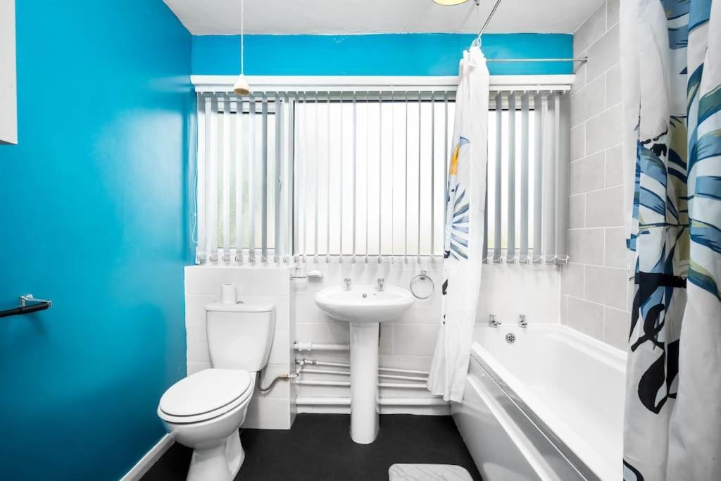 Вилла Jlr,Nec,B'Ham Airport,Entire House,Wi-Fi,Netflix Бирмингем Экстерьер фото